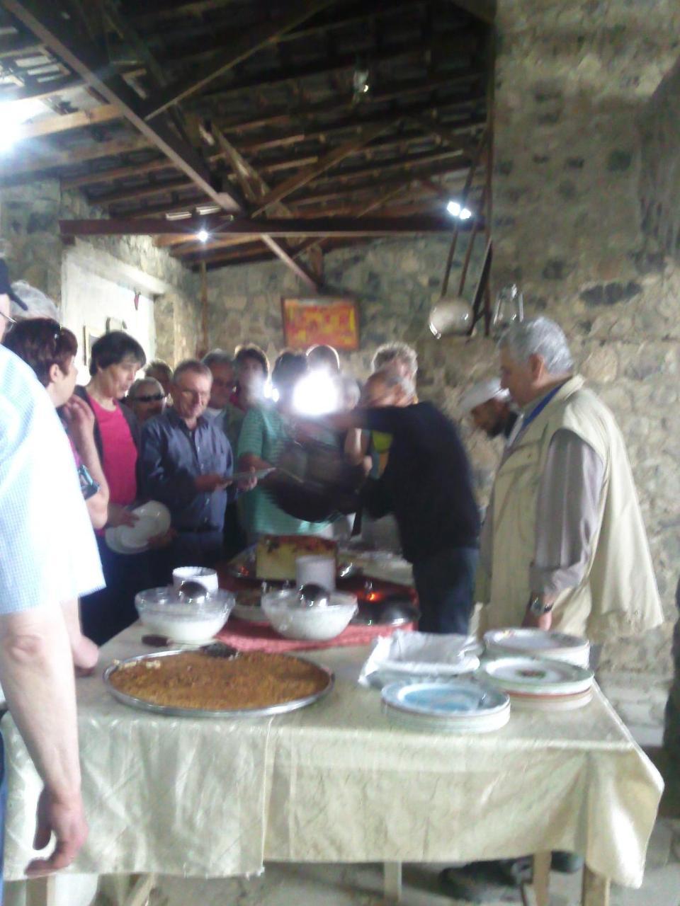 Trajan Guest House Al-Mughayer 外观 照片